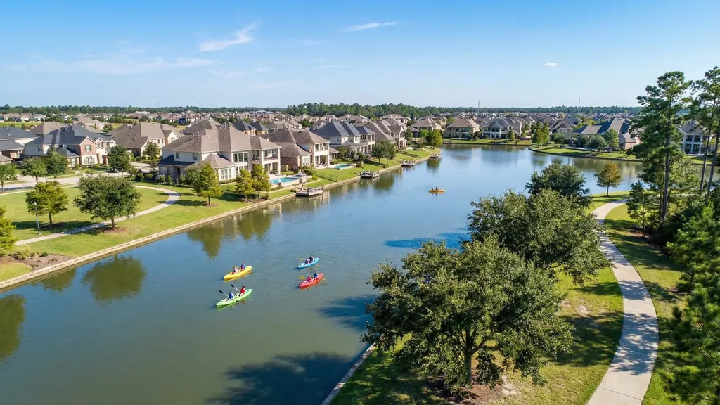 Cypress community in suburban Houston Texas — homes and neighborhood amenities